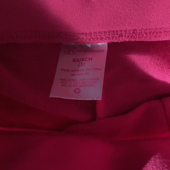 Pink shorts - Picture 2 of 2